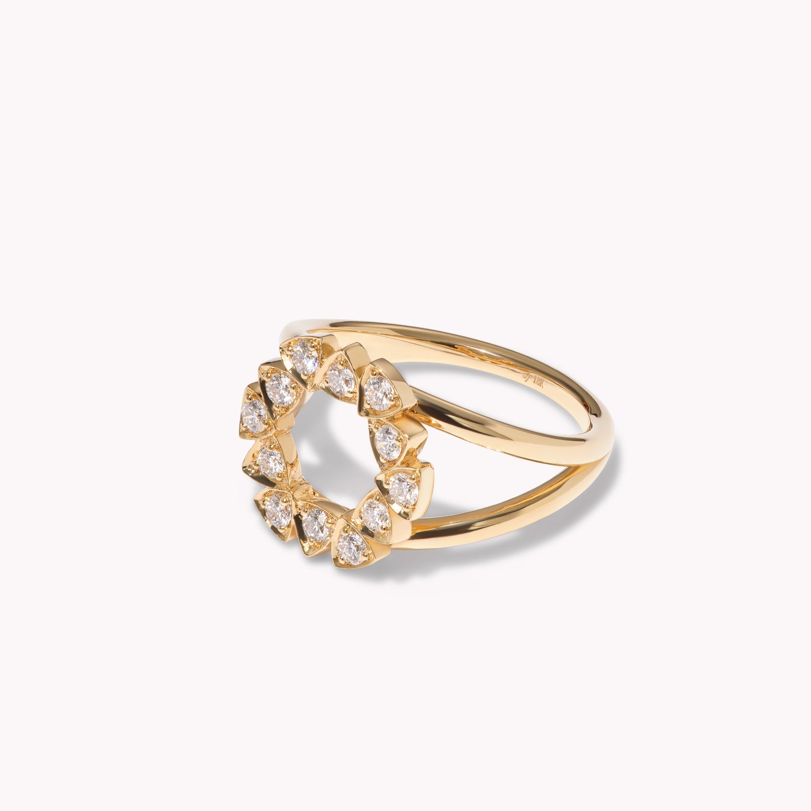 Della Ring