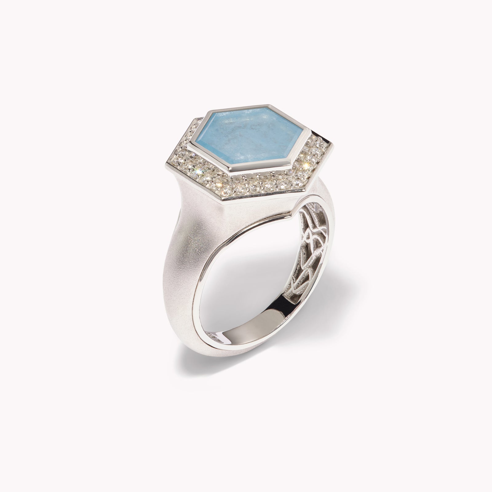 Eclipse Aquamarine Signet Ring