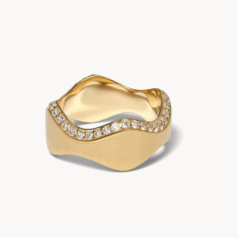 Double Curve Ring with Diamonds