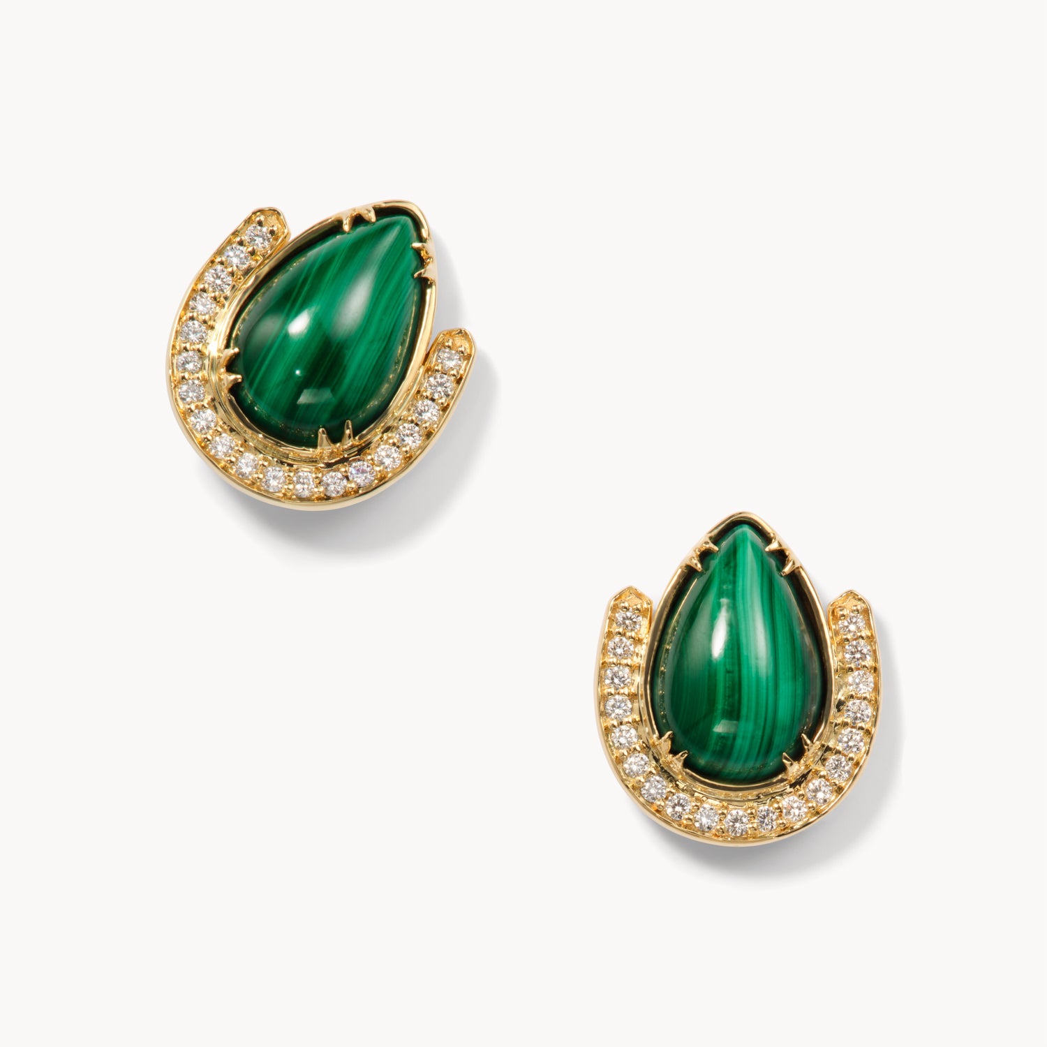 Victoria Studs