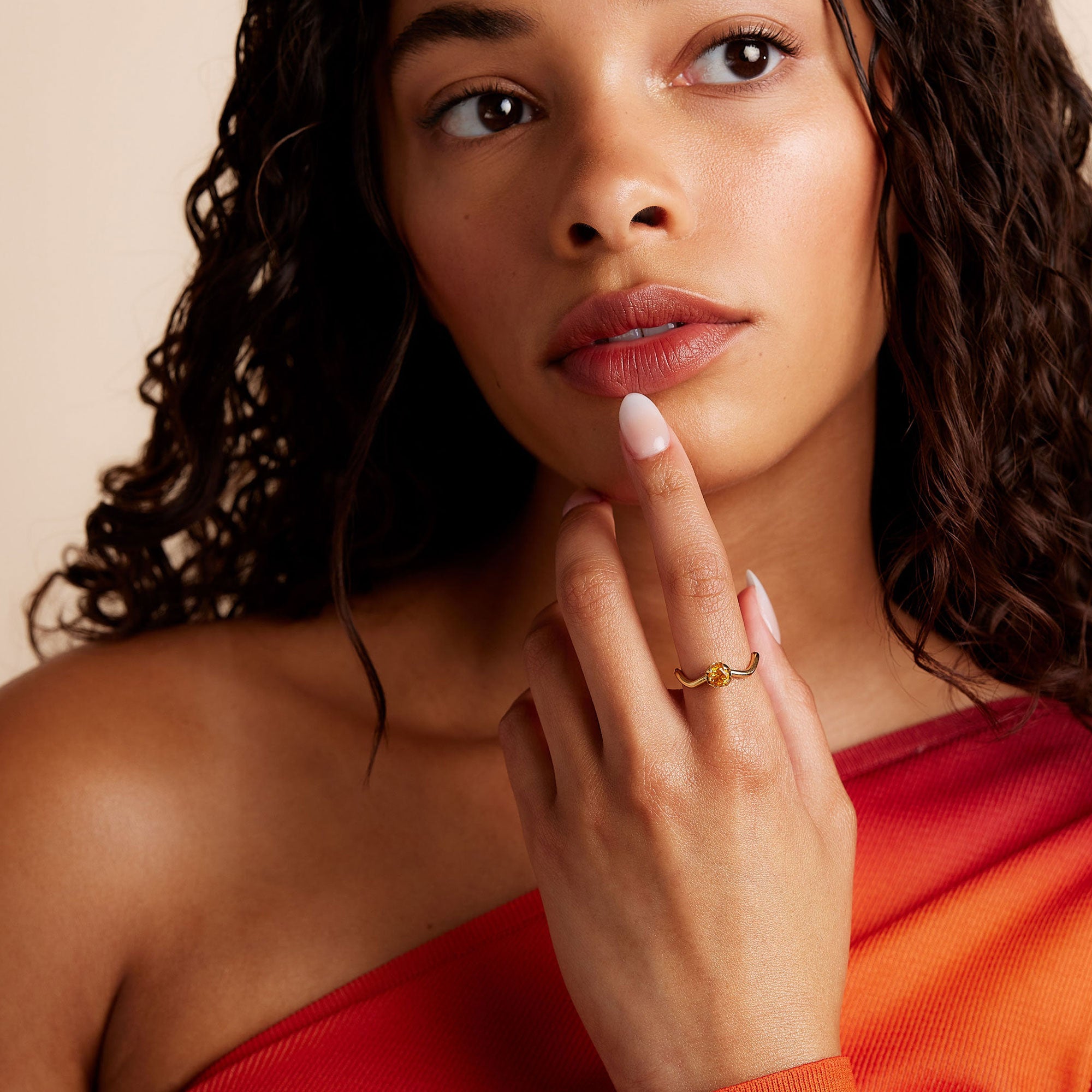 The Curve Ring with Spessartite Garnet in 18k Yellow Gold